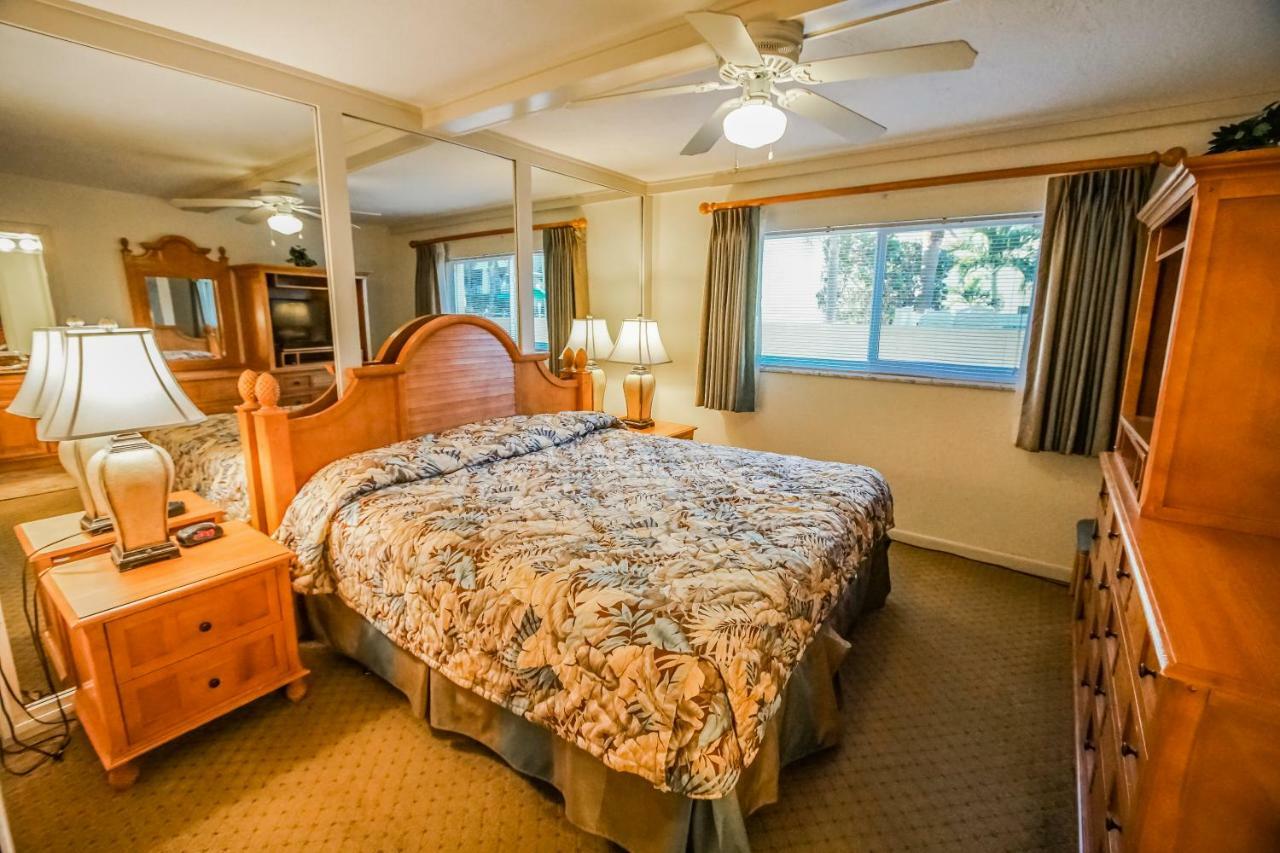 Coral Reef Resort St. Pete Beach Εξωτερικό φωτογραφία